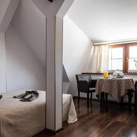 Dwor Korona Karkonoszy *