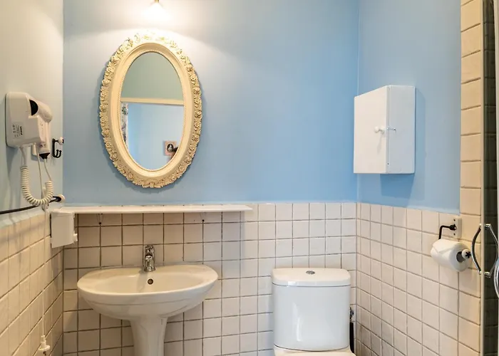 ホテル Dwor Korona Karkonoszy Sosnówka