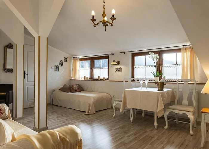 Dwor Korona Karkonoszy Hotel