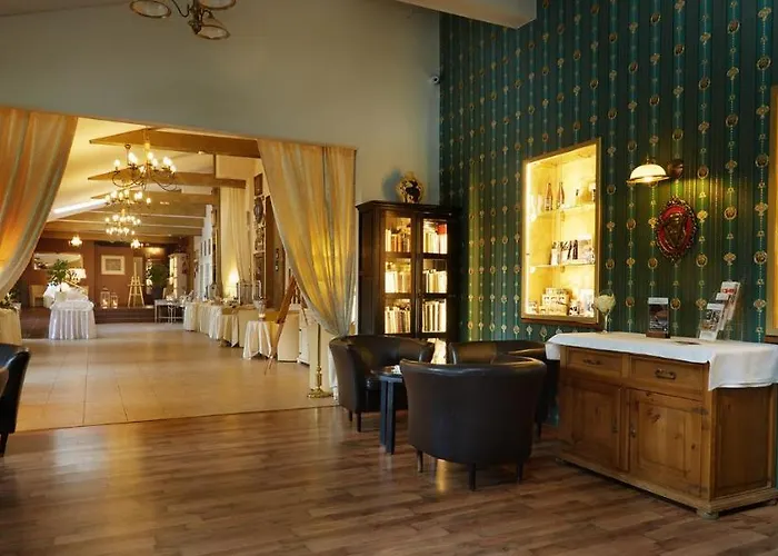 Dwor Korona Karkonoszy ホテル *